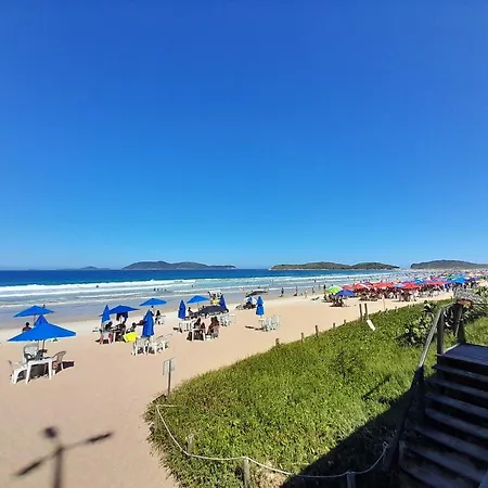 Casa espaçosa à beira-mar Peró Cabo Frio RJ-3